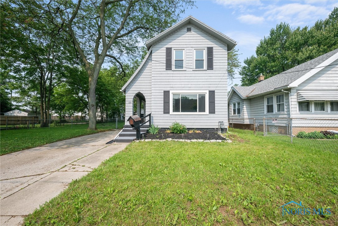726 Spring Grove Avenue, Toledo, Ohio image 1