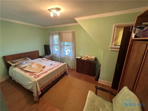Tiny photo for 4531 Walker Avenue, Toledo, OH 43612 (MLS # 6136705)