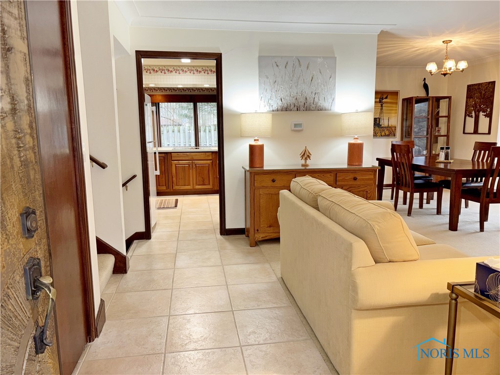 862 Ferndale Court, Bowling Green, Ohio image 3