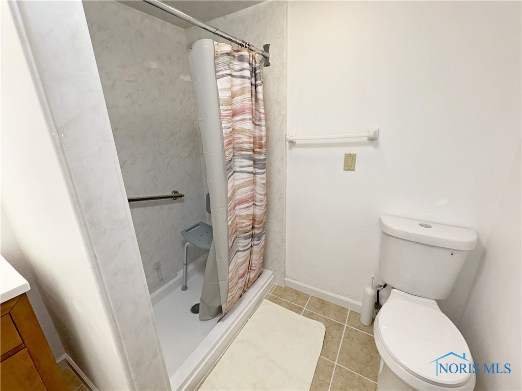 862 Ferndale Court, Bowling Green, Ohio image 25