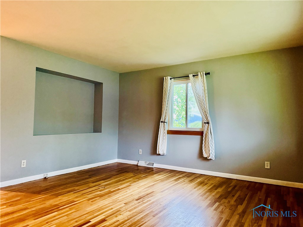 5929 Viramar Road, Toledo, Ohio image 7