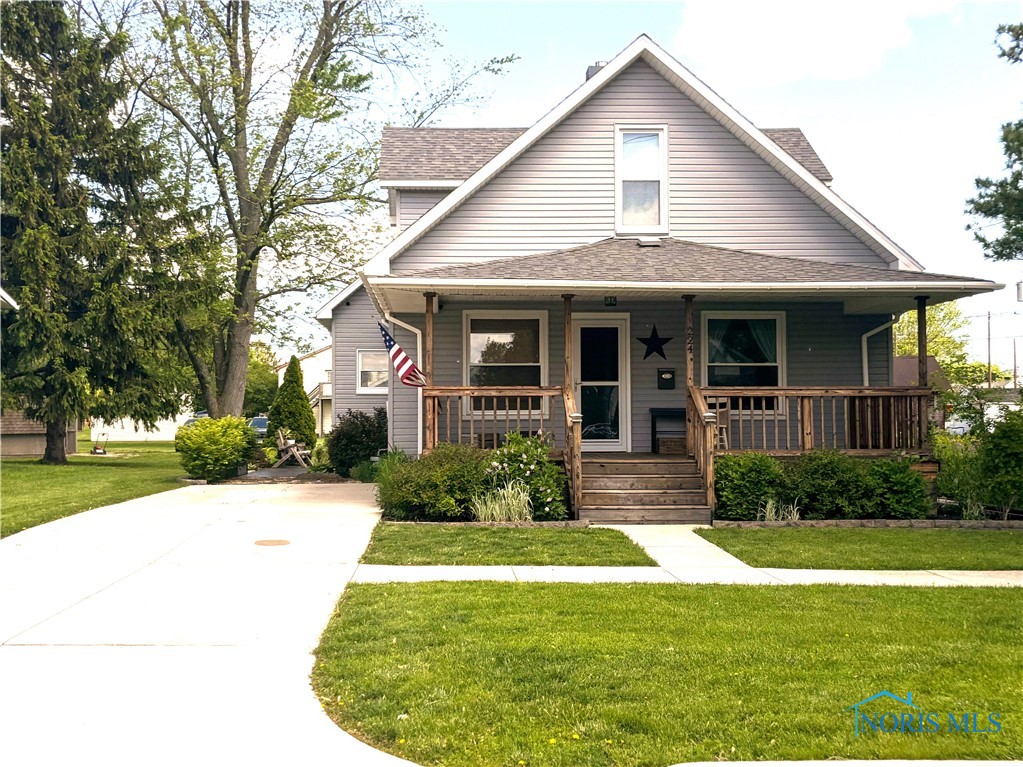 224 W Ottawa Street, Oak Harbor, Ohio image 1