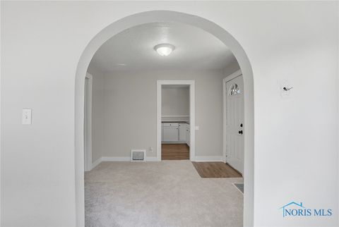 Tiny photo for 913 Coventry Avenue, Toledo, OH 43607 (MLS # 6135552)