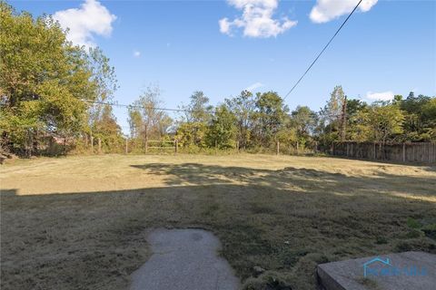 Tiny photo for 2144 Hawthorne Street, Toledo, OH 43606 (MLS # 6136594)