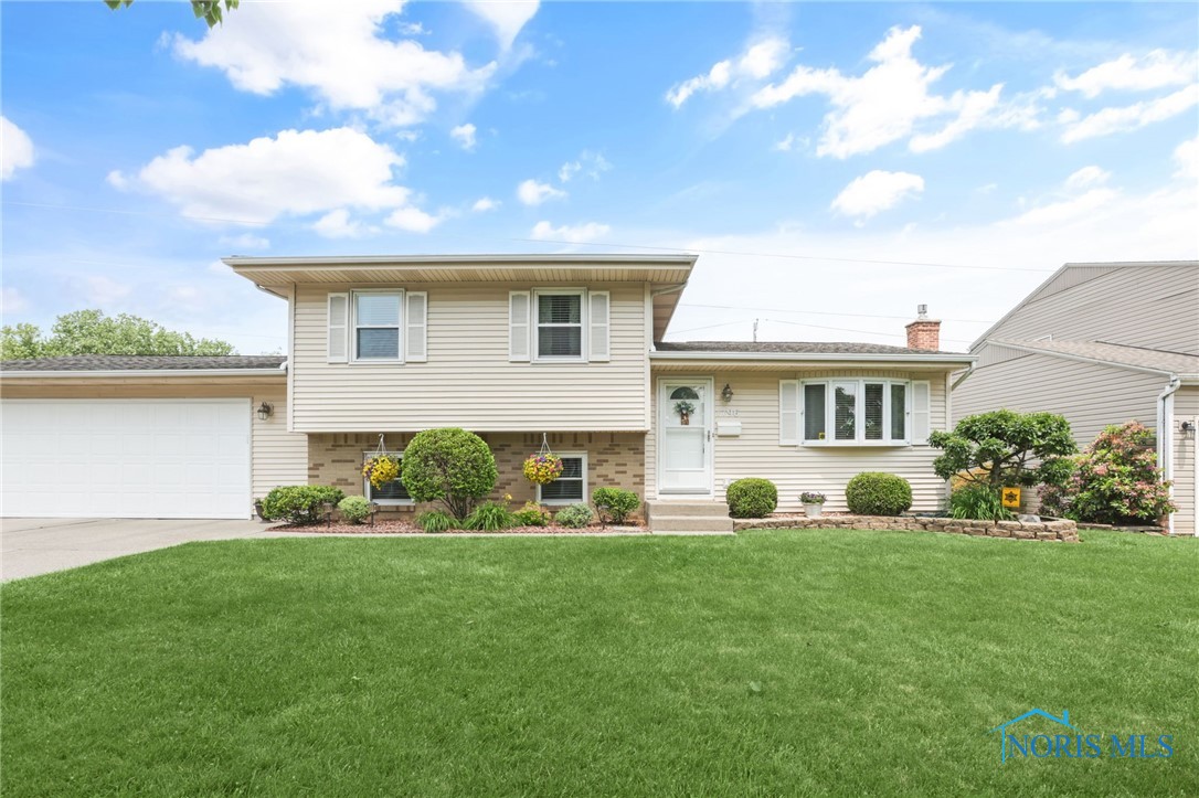 1796 Bucklew Drive, Toledo, Ohio image 3