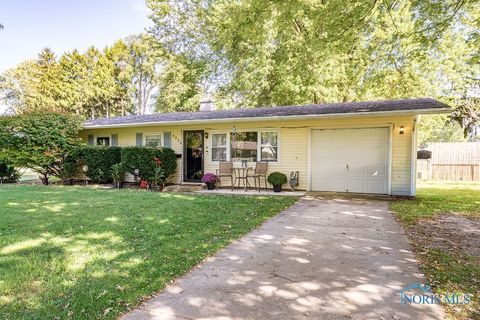 Photo of 6036 Fairhaven Drive, Toledo, OH 43623 (MLS # 6136756)
