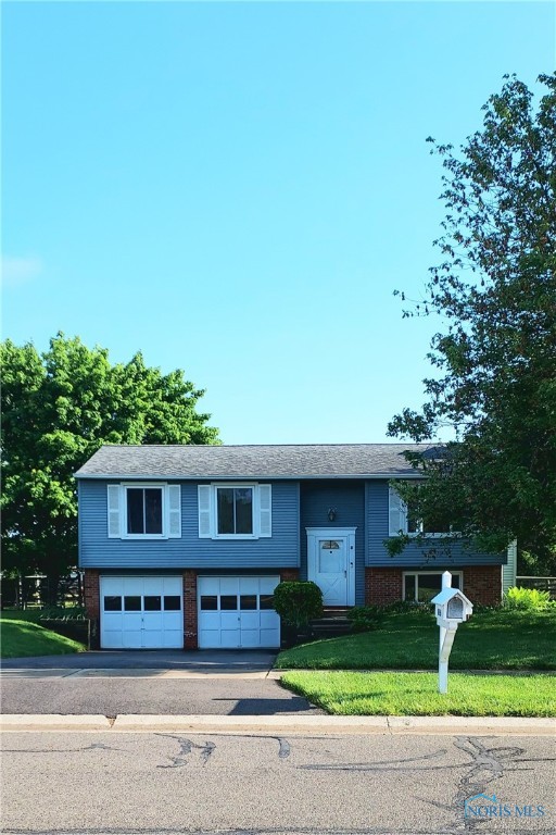 856 Village Parkway, Waterville, Ohio image 2