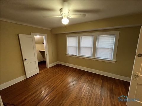 Tiny photo for 512 Woodsdale Avenue, Toledo, OH 43609 (MLS # 6136083)