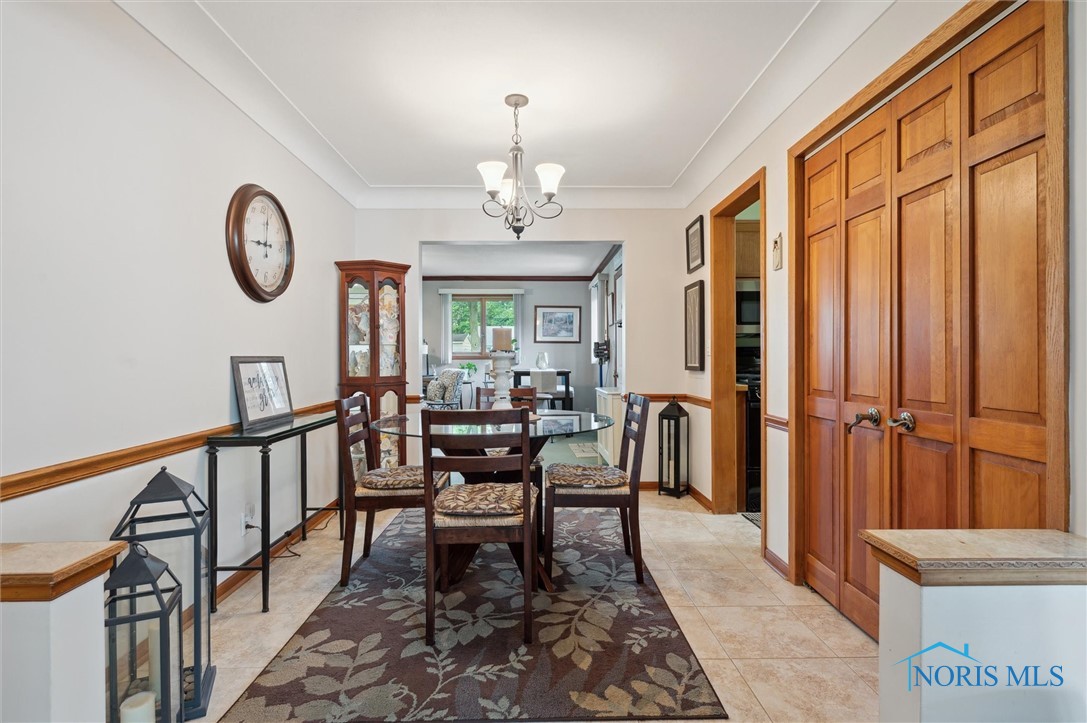 2340 Green Valley Drive, Toledo, Ohio image 10