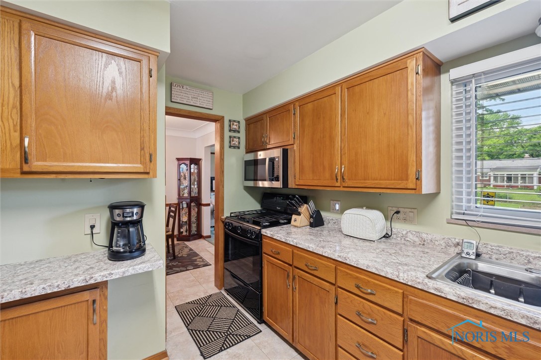 2340 Green Valley Drive, Toledo, Ohio image 14