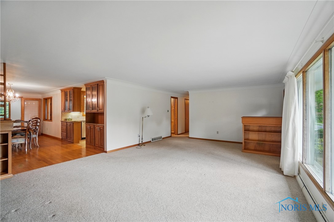 426 Hillcrest Drive, Bowling Green, Ohio image 4