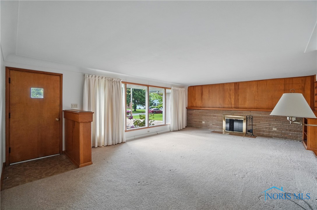 426 Hillcrest Drive, Bowling Green, Ohio image 3