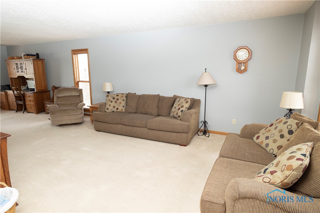 1405 Cypress Lake Lk, Findlay, Ohio image 15