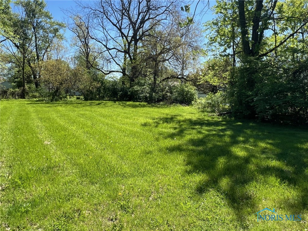 1055 Nela Parkway, Toledo, Ohio image 2