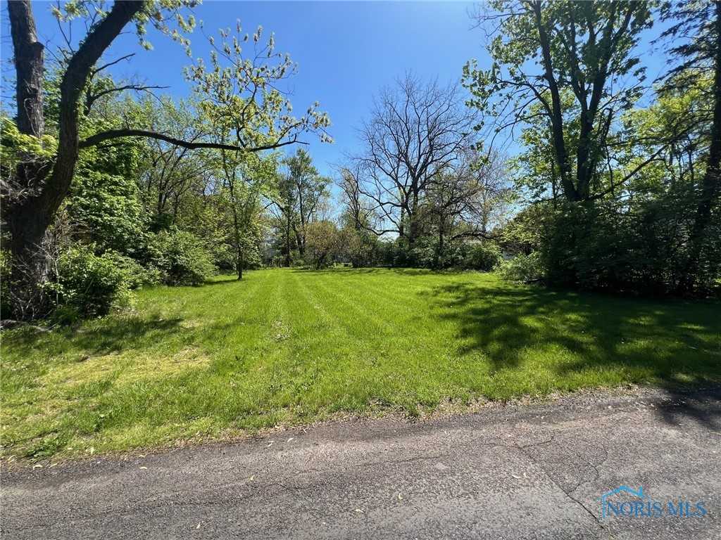 1055 Nela Parkway, Toledo, Ohio image 1