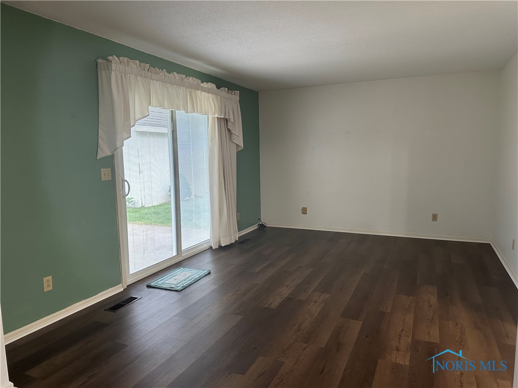 1104 Fairlawn Drive, Bryan, Ohio image 7