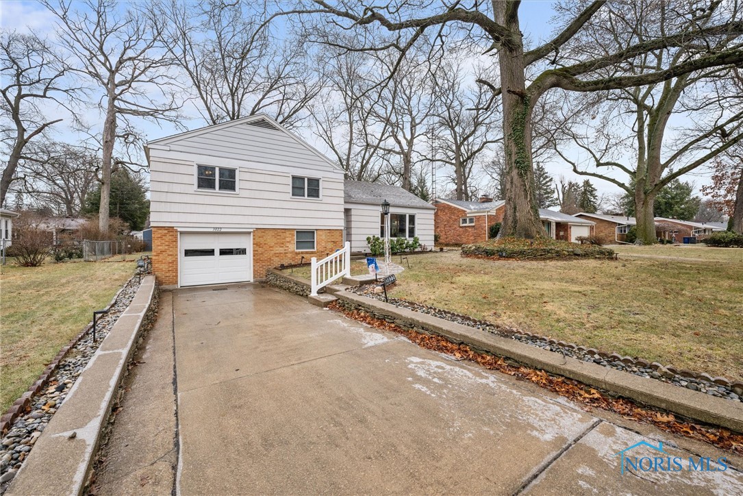 3022 Emmick Drive, Toledo, Ohio image 39