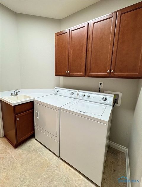 Tiny photo for 5120 Lake Breeze Lane, Maumee, OH 43537 (MLS # 6136520)