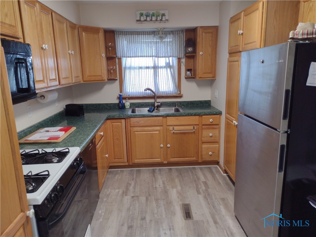 634 Cherry Street, Wauseon, Ohio image 12