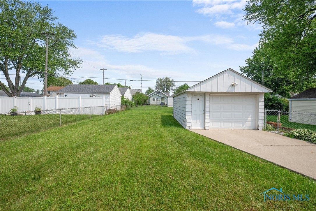 1122 Cribb Street, Toledo, Ohio image 17