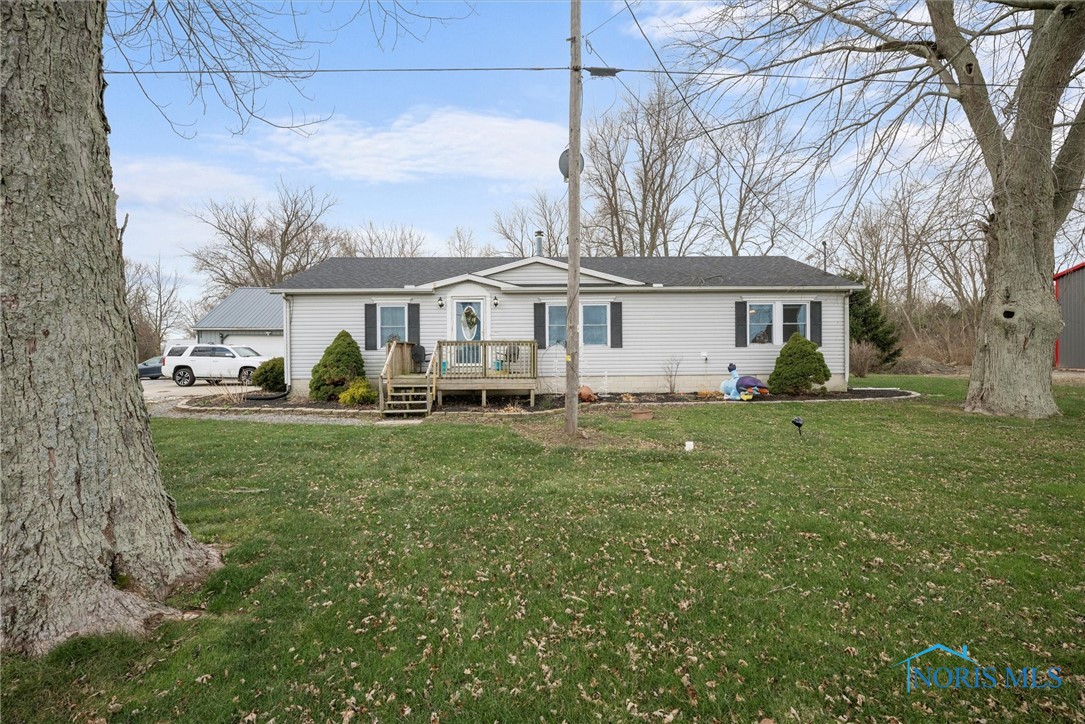 11440 Lakeway Drive, Curtice, Ohio image 3