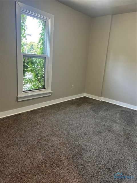 Tiny photo for 4112 Lewis Avenue, Toledo, OH 43612 (MLS # 6134695)