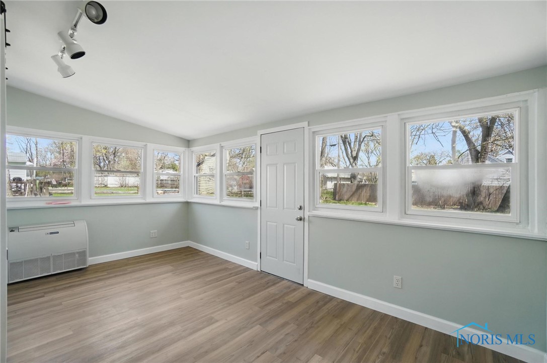 5604 Chippewa Road, Toledo, Ohio image 21