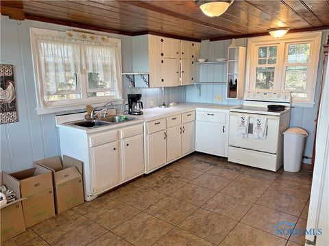 Tiny photo for 4177 Luman Road, Fostoria, OH 44830 (MLS # 6136656)
