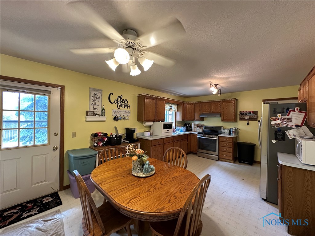 2 Meadow Lane, Delta, Ohio image 7