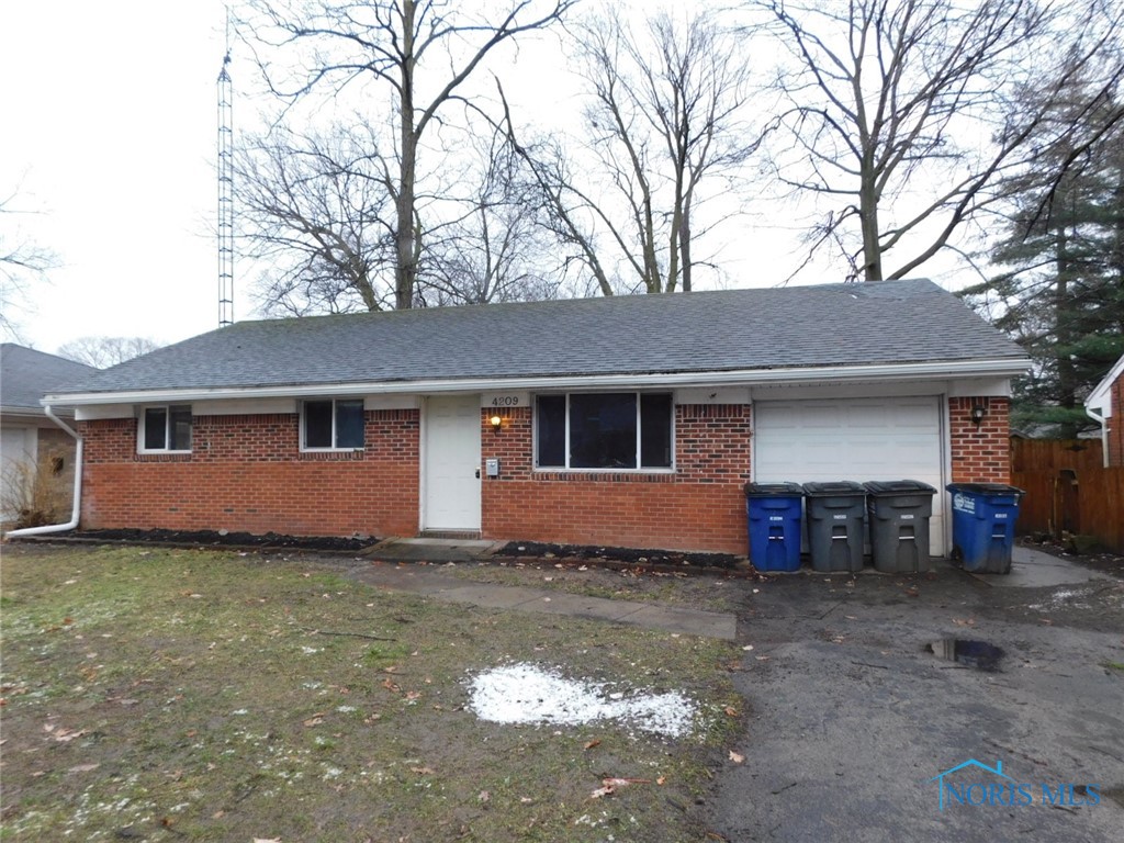 View Toledo, OH 43623 house