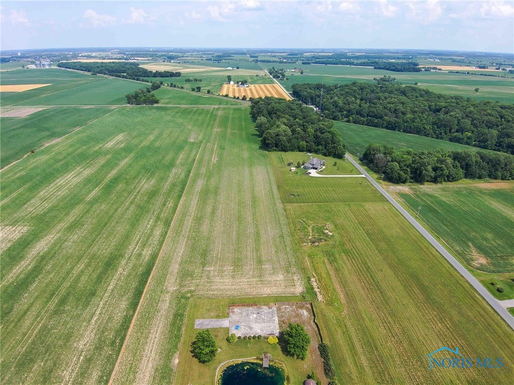 Findlay, Ohio 45840, United States, 4 Bedrooms Bedrooms, ,3 BathroomsBathrooms,Residential,Pending,165753