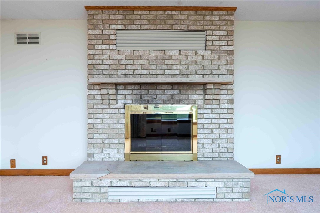 Findlay, Ohio 45840, United States, 4 Bedrooms Bedrooms, ,3 BathroomsBathrooms,Residential,Pending,165753