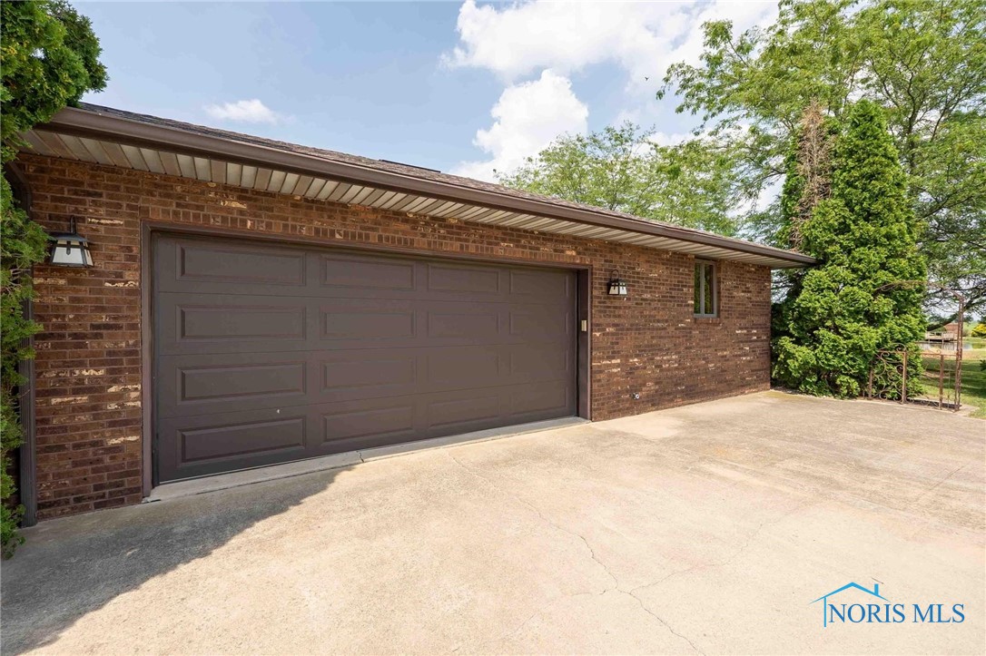 Findlay, Ohio 45840, United States, 4 Bedrooms Bedrooms, ,3 BathroomsBathrooms,Residential,Pending,165753