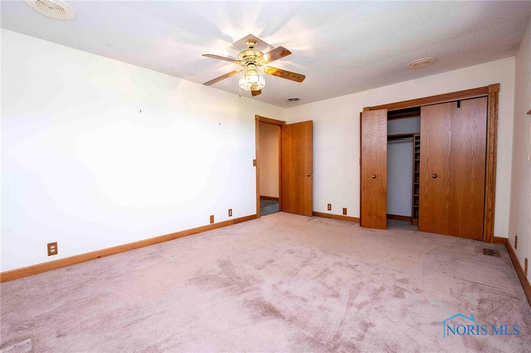 Findlay, Ohio 45840, United States, 4 Bedrooms Bedrooms, ,3 BathroomsBathrooms,Residential,Pending,165753