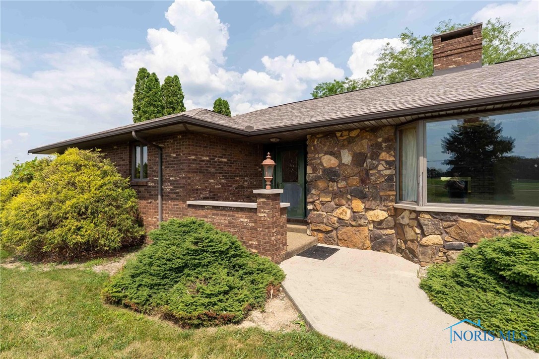 Findlay, Ohio 45840, United States, 4 Bedrooms Bedrooms, ,3 BathroomsBathrooms,Residential,Pending,165753