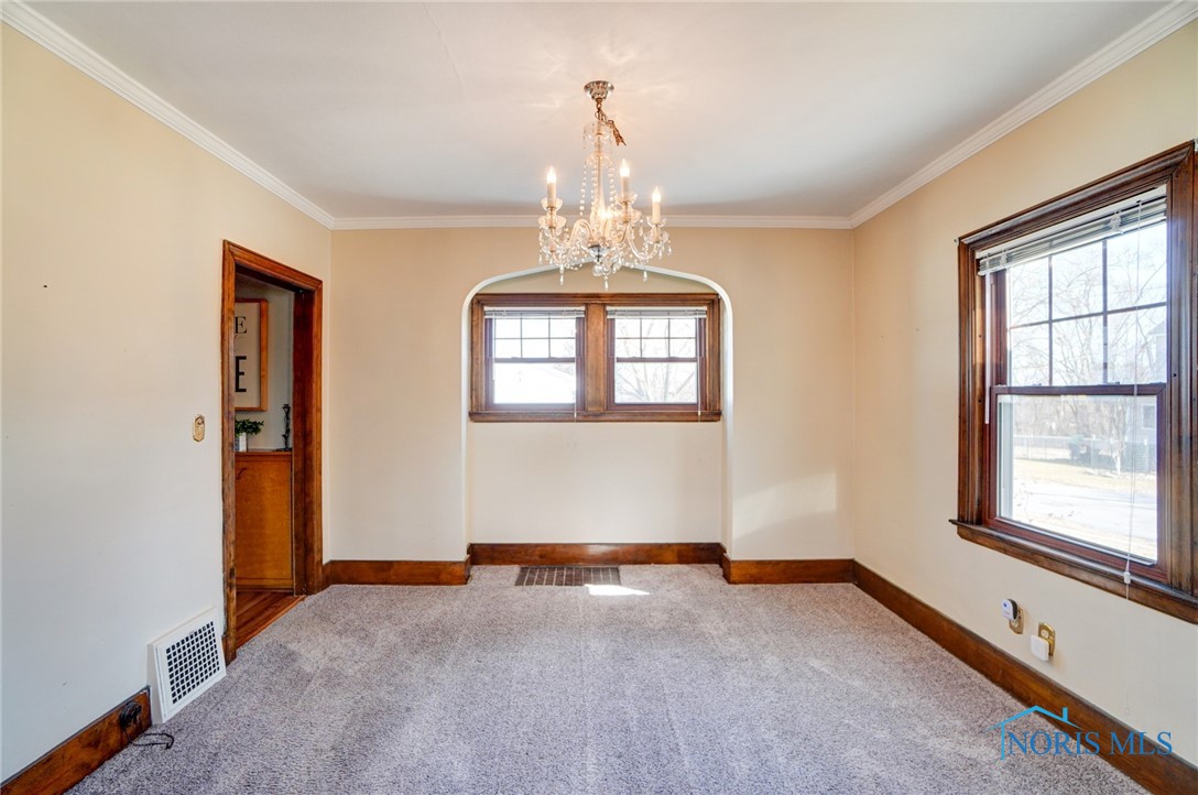 331 Hillview Drive, Rossford, Ohio image 20
