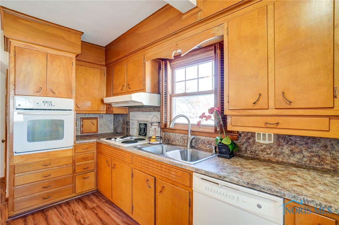 331 Hillview Drive, Rossford, Ohio image 26