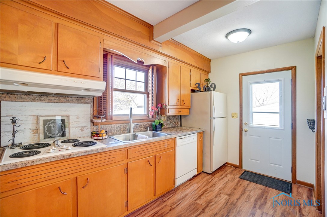 331 Hillview Drive, Rossford, Ohio image 25