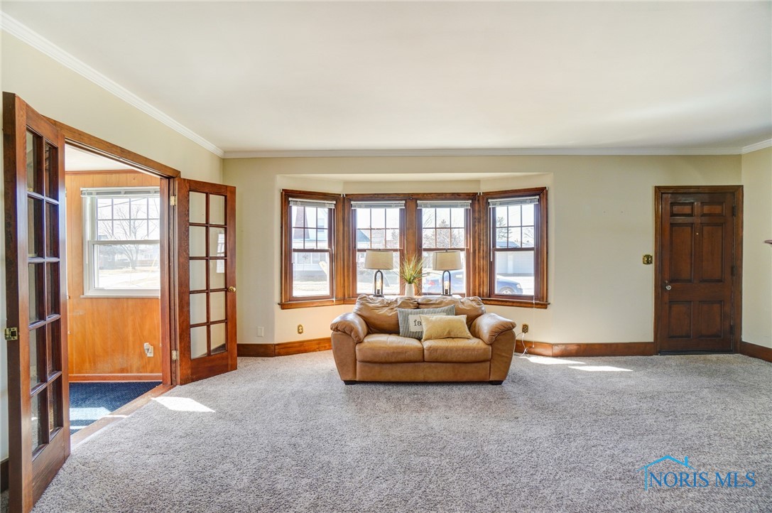 331 Hillview Drive, Rossford, Ohio image 11