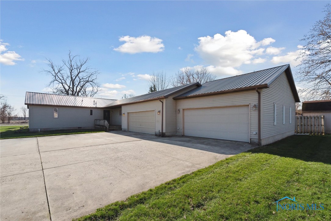 106 Saint Clair Street, Continental, Ohio image 5