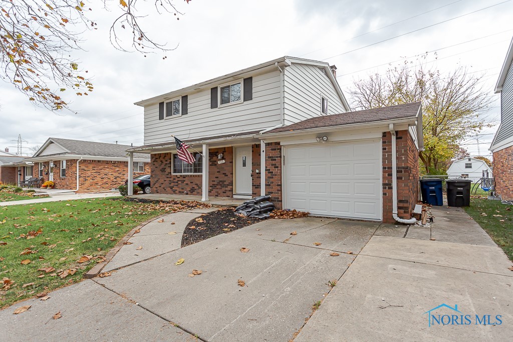 757 Regina Parkway, Toledo, Ohio image 1