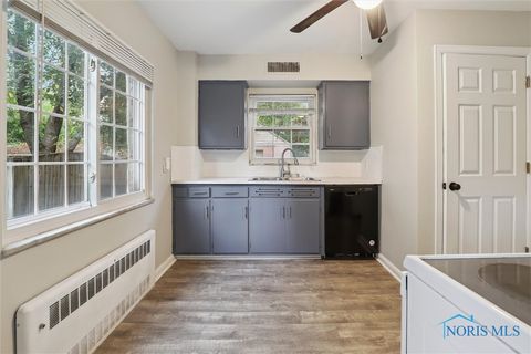 Tiny photo for 2627 Latonia Boulevard, Toledo, OH 43606 (MLS # 6136493)