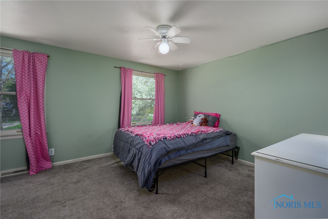 4415 Mockingbird Lane, Toledo, Ohio image 24