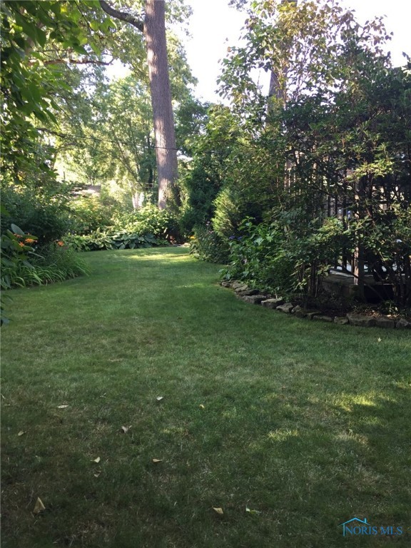 2415 Meadowwood Drive, Toledo, Ohio image 47