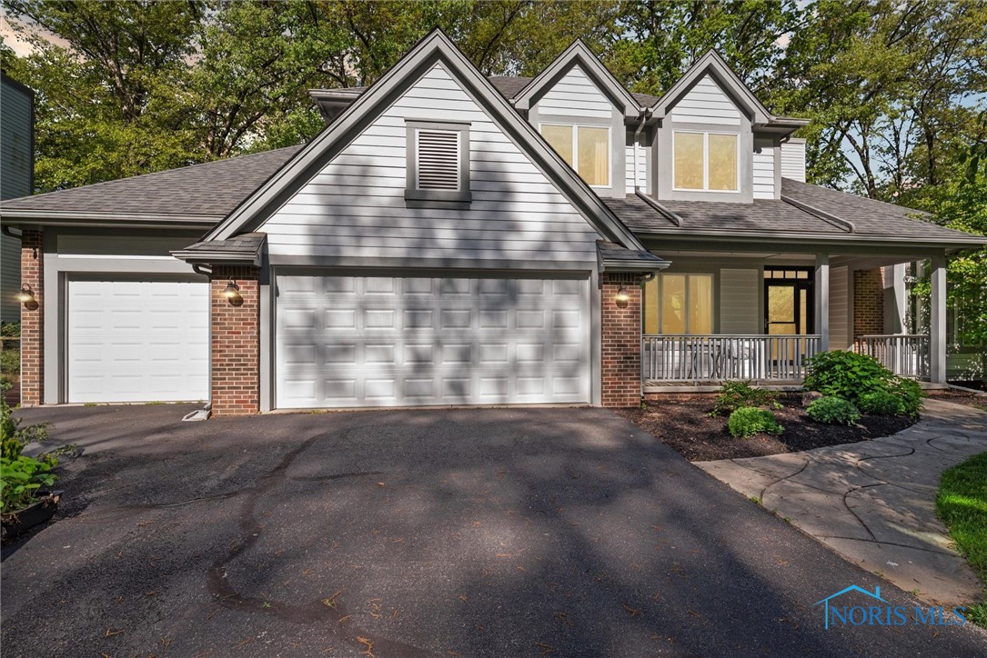 544 Jacqueline Court, Holland, Ohio image 1