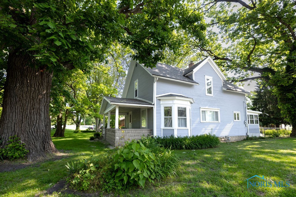 526 W Garfield Avenue, Swanton, Ohio image 2