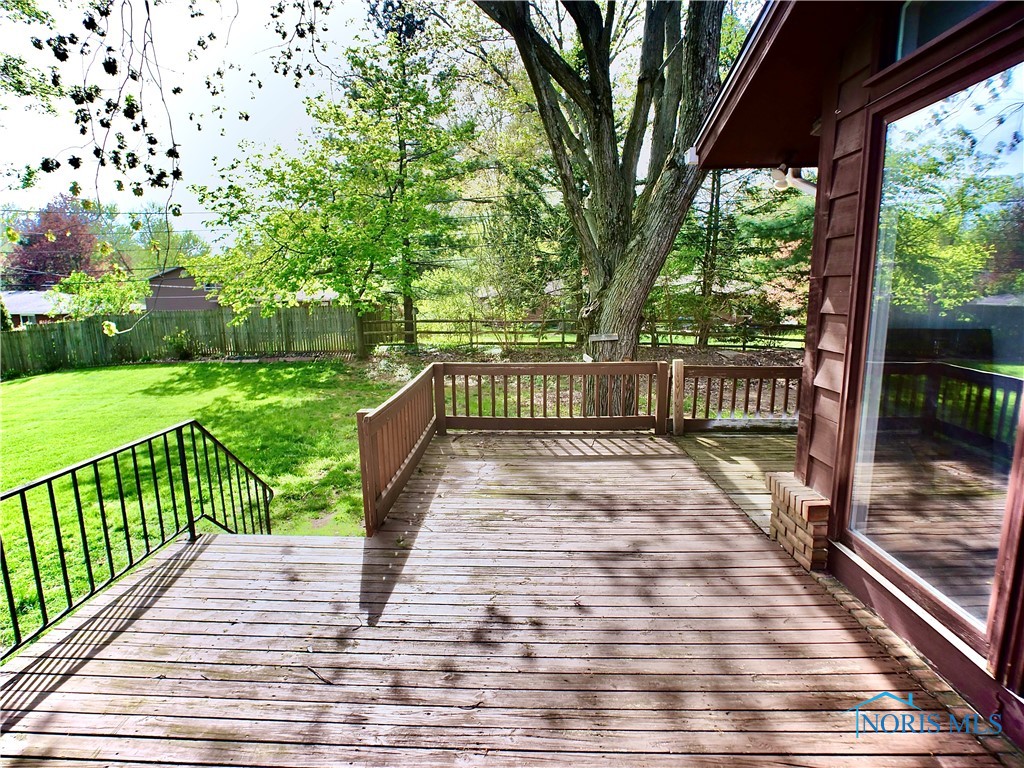 416 Donbar Drive, Bowling Green, Ohio image 5