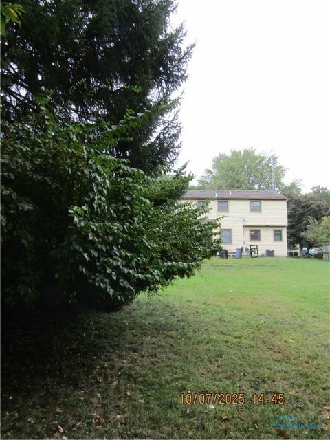 Tiny photo for 2461 Brownlee Drive, Toledo, OH 43615 (MLS # 6136901)