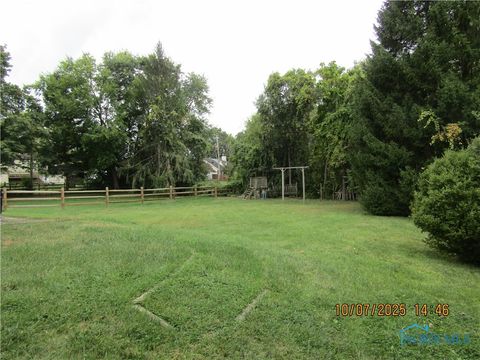 Tiny photo for 2461 Brownlee Drive, Toledo, OH 43615 (MLS # 6136901)