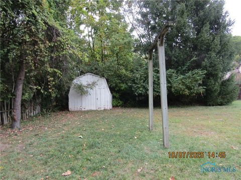 Tiny photo for 2461 Brownlee Drive, Toledo, OH 43615 (MLS # 6136901)